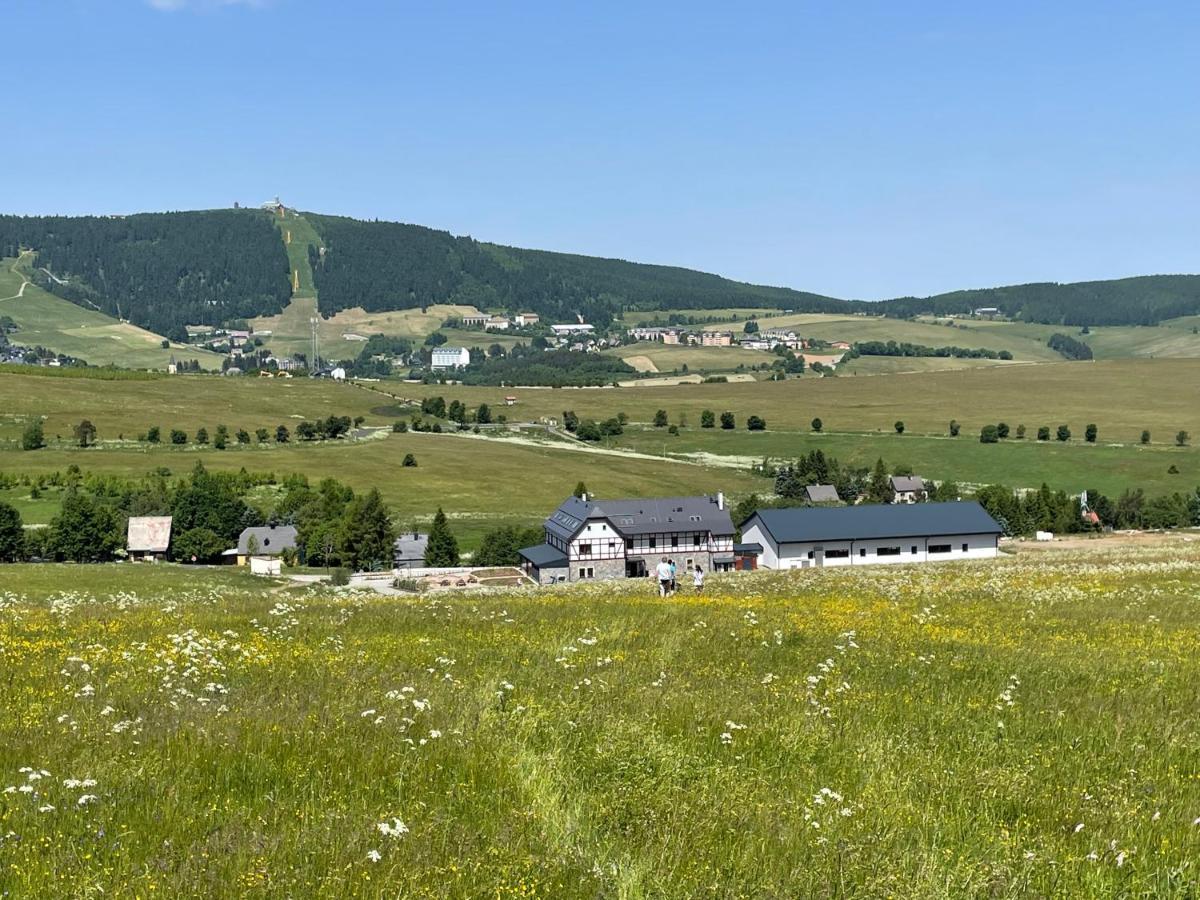Penzion Koeniguv Mlyn Loučná pod Klínovcem Exterior foto